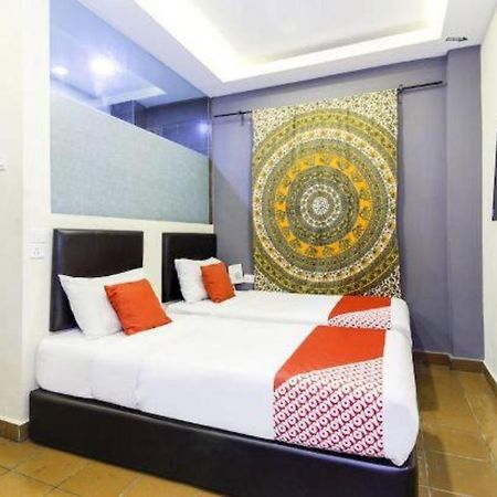 Oyo 90429 Hotel Narasindo Kuala Lumpur Buitenkant foto