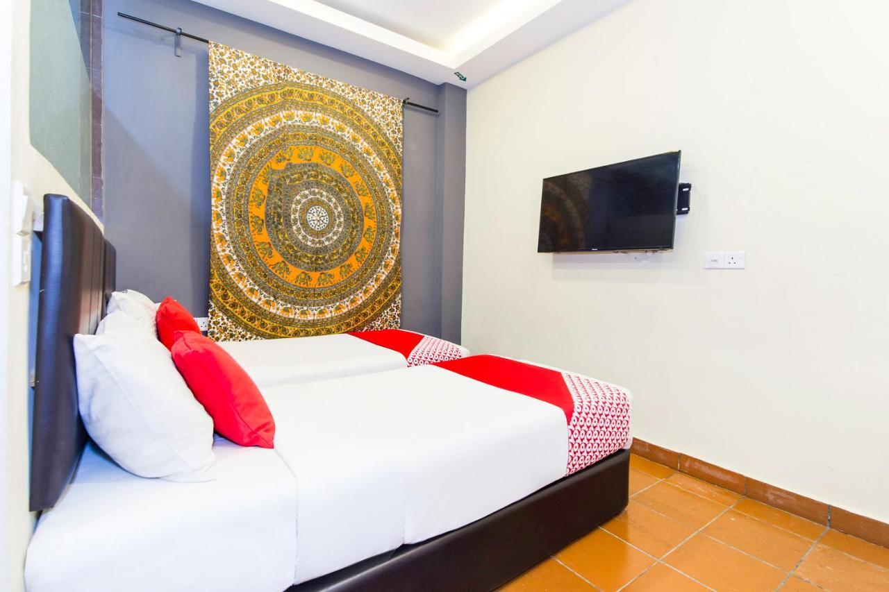 Oyo 90429 Hotel Narasindo Kuala Lumpur Buitenkant foto